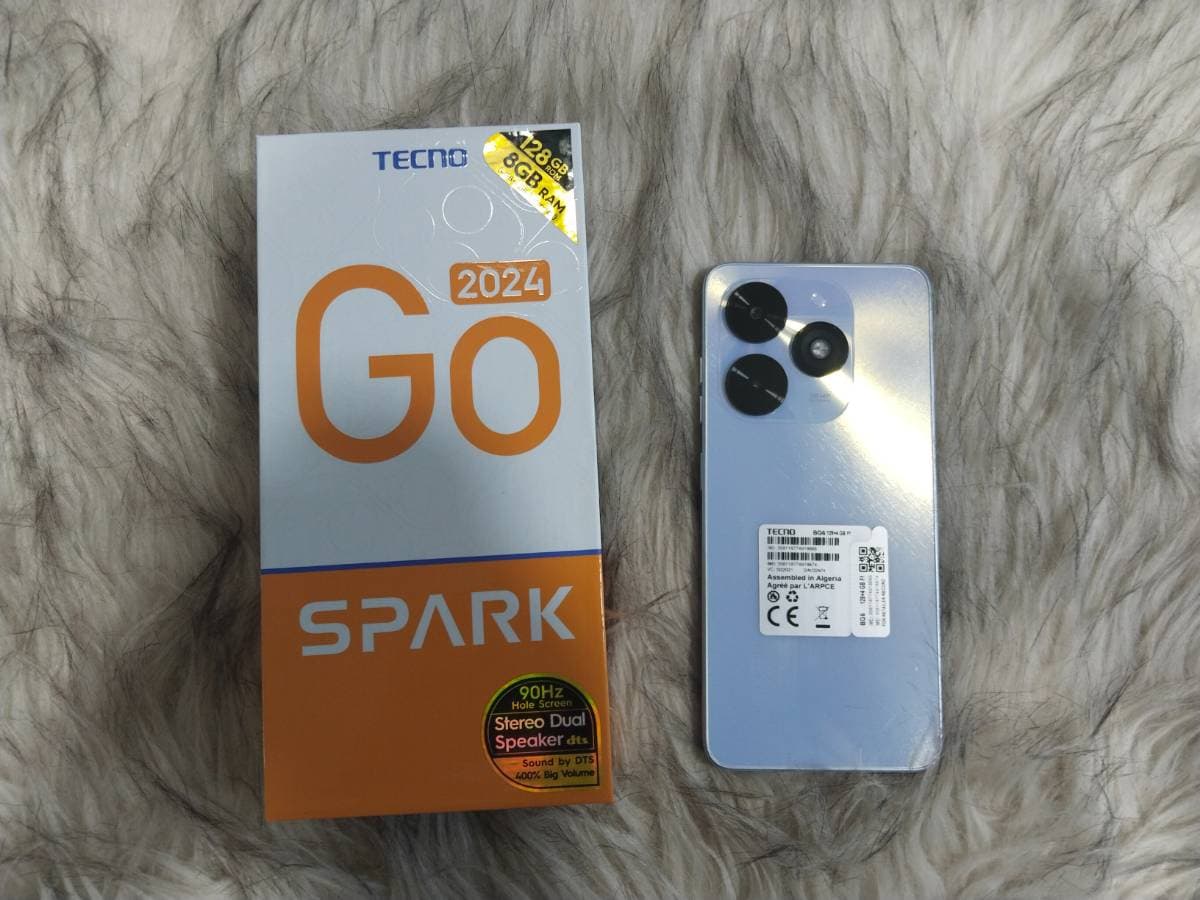 Tecno Spark-Go 4+4-128Gb Blanc Tecno Spark-Go 4+4-128Gb Blanc